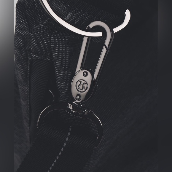 Lululemon Go-Go-Go Tote - Picture 5 of 13